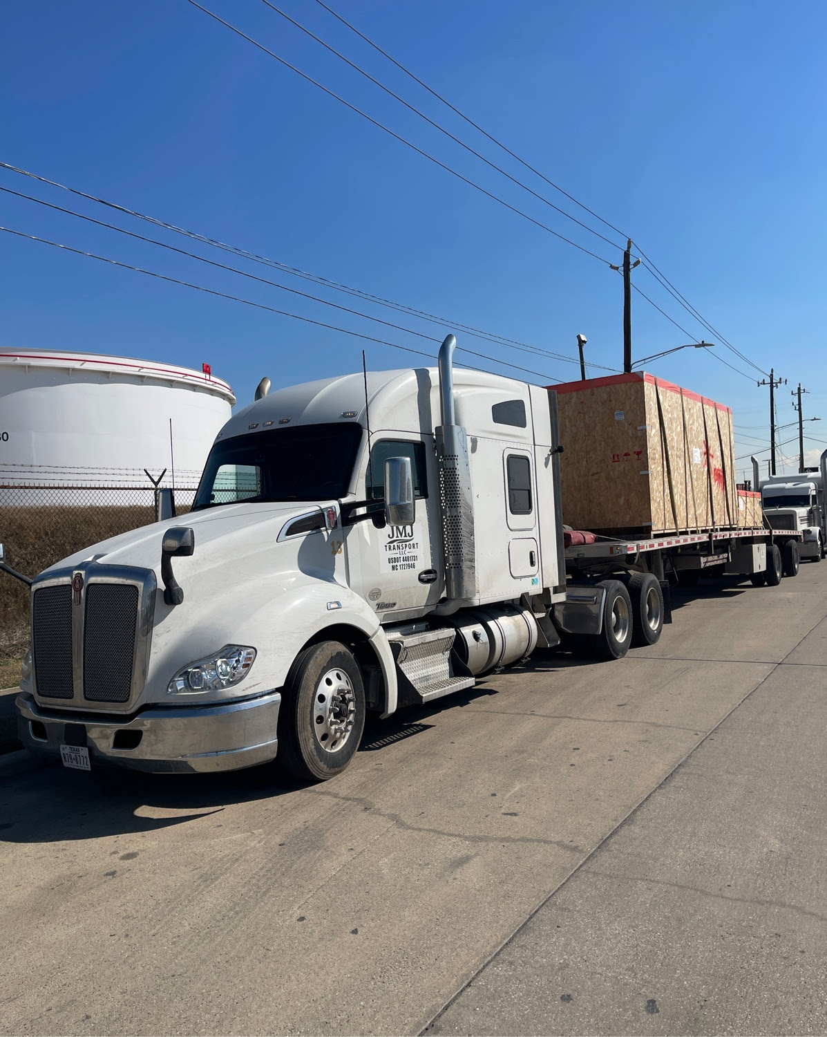 Jmj Transport Llc equipment