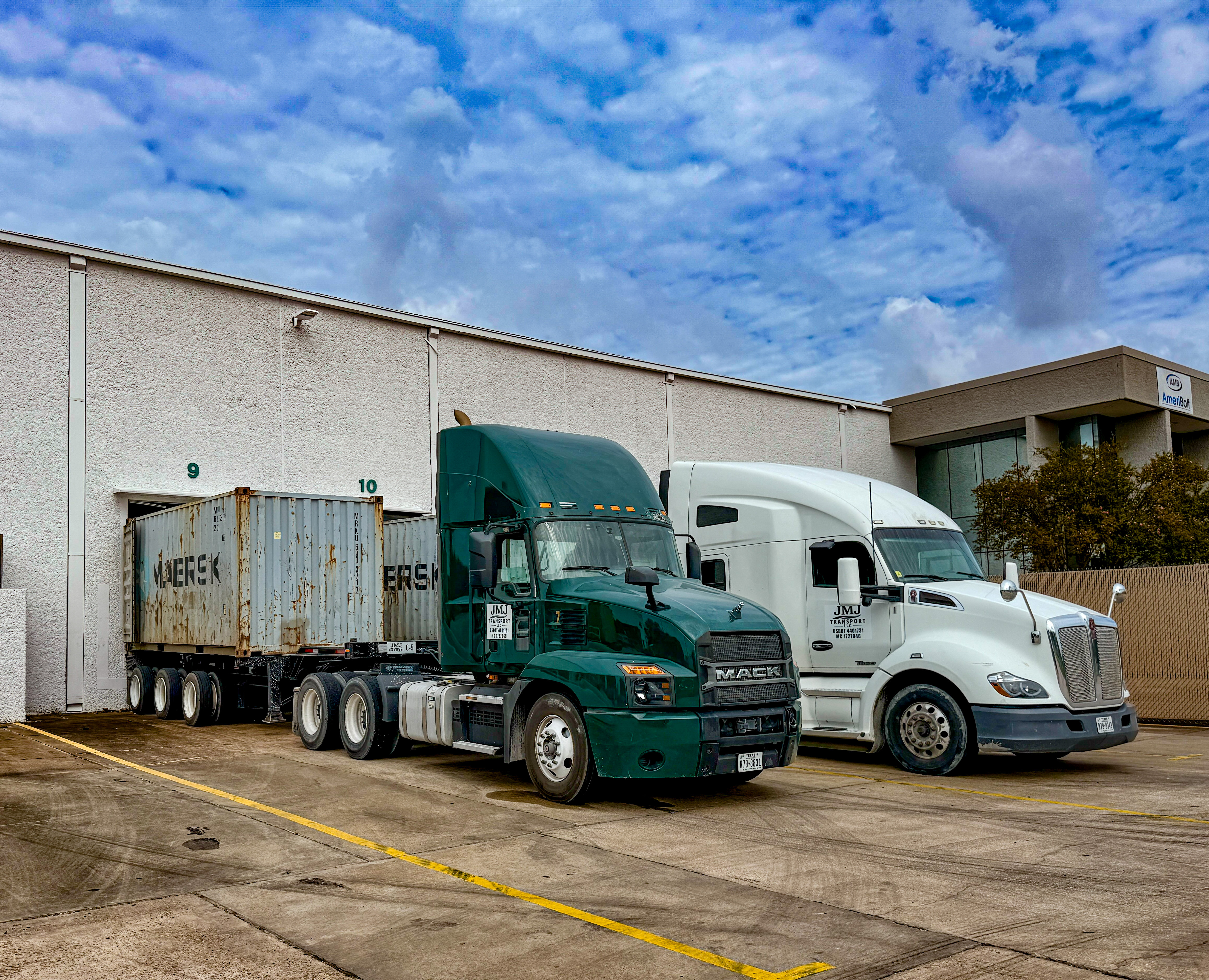 Jmj Transport Llc equipment